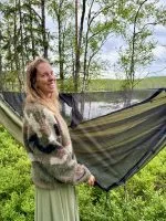 momojord-hammock-2026-5 Momo Jord Hammock – asymmetrisk liggposition